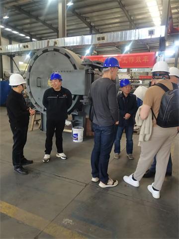 Overseas customers visit Carbide on-site